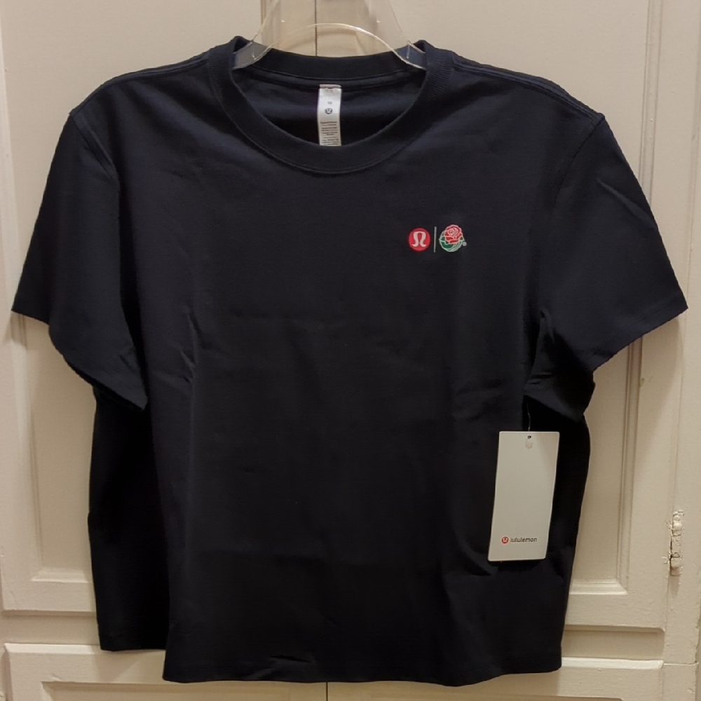 Lululemon Black T-Shirt